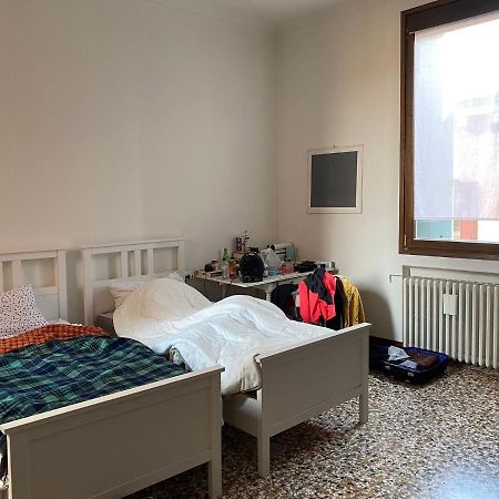 Appartamento Al Centro Di Venezia 6 Posti Letto Exterior foto