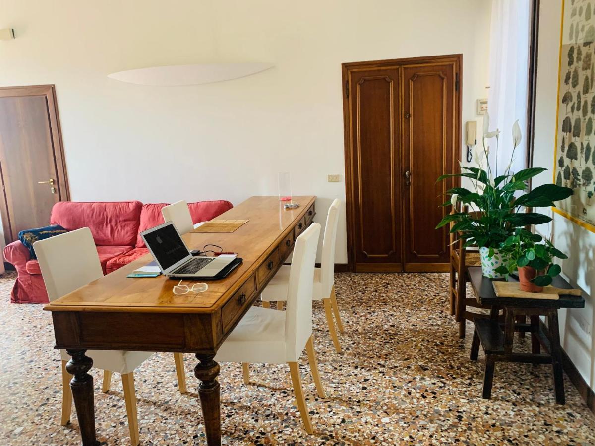 Appartamento Al Centro Di Venezia 6 Posti Letto Exterior foto